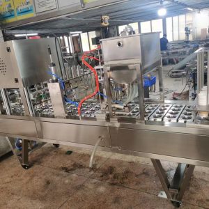 Fully Automatic Small Biscuit Filling Sealing Machine Pneumatic Driven New Condition Water Beverage Chemical Applications
