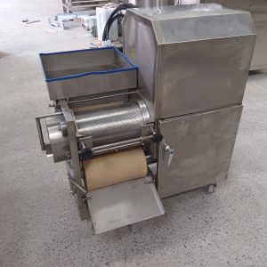 Stainless Steel Fish Minced Fillet Making Machine Fish Bone Separator Belt Chicken Fish Bone Remover Machine for Sale